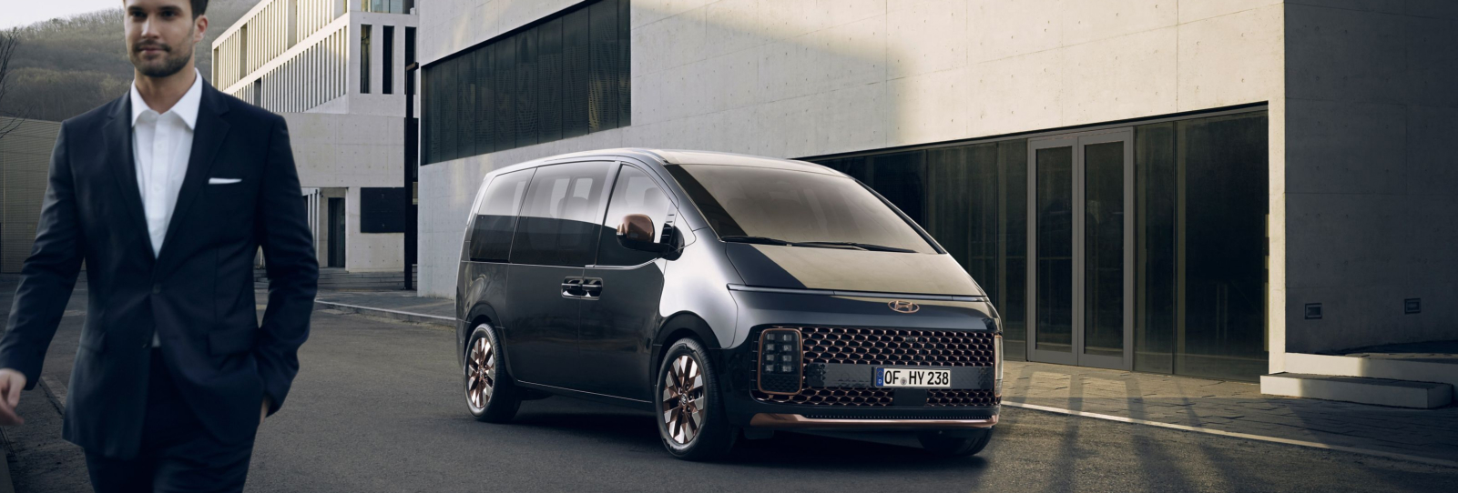 Дизайн STARIA | Футуристичний Мінівен | Захід Авто-М - фото 6